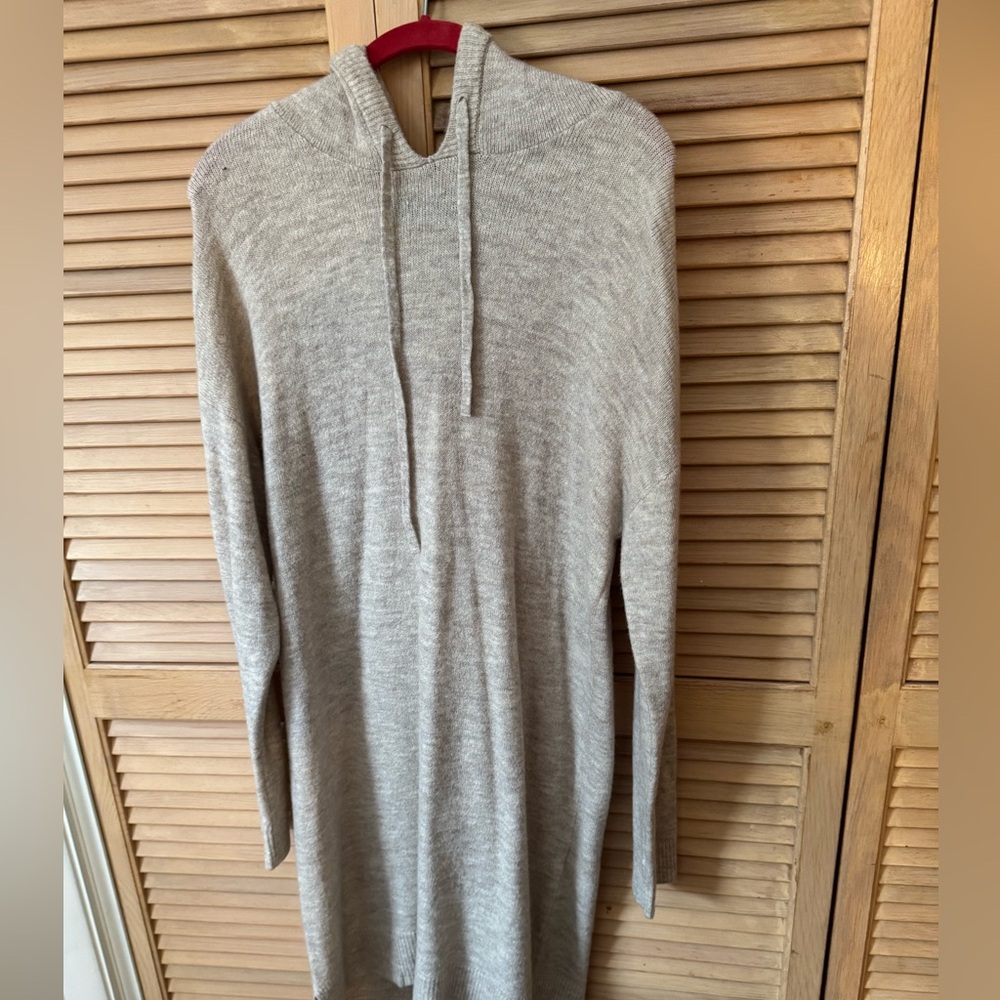 Vera Moda Sweater hooded dress Never been worn